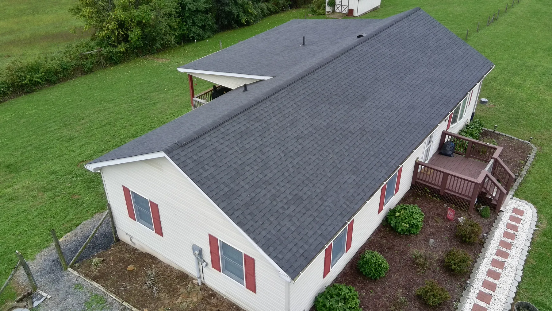 Roofing project completed by Mantle Roofing in Strasburg, VA, photo 1
