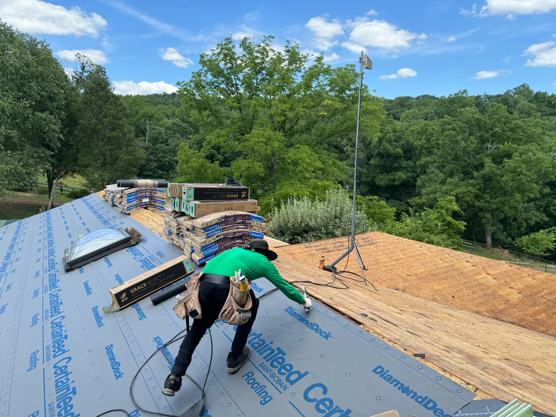 Roofing project completed by Mantle Roofing in Marshall, VA, photo 2